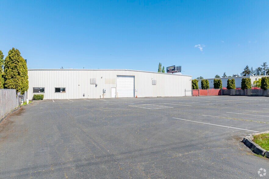 More Photos Of 6407 20th St E, Fife Warehouse For Sale