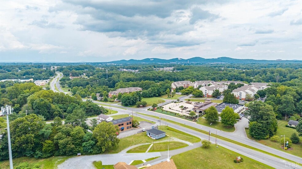 More Photos Of 7609 Timberlake Rd, Lynchburg Office For Sale