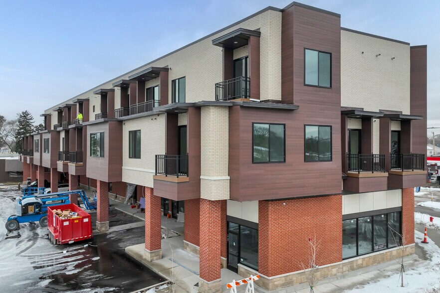 More Photos Of 1760 E Auburn Rd, Rochester Apartments For Lease