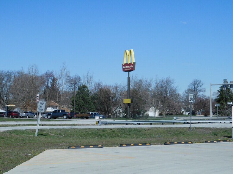 More Photos Of 203 S 7th St, Kentland Land For Sale