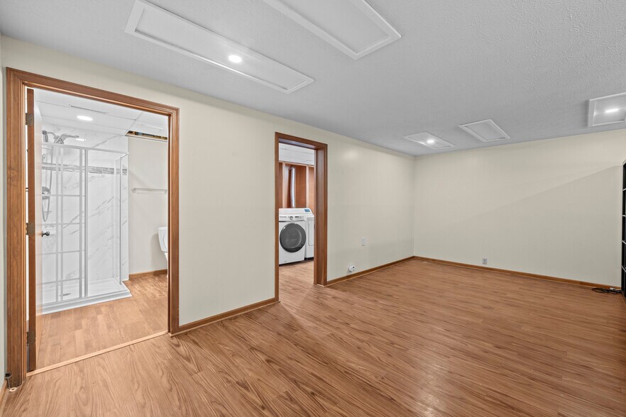 More Photos Of 832 S Main St, Canton Specialty For Sale