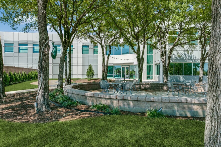 More Photos Of 4200 Regent Blvd, Irving Office For Lease