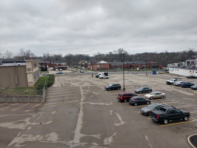 More Photos Of , Cincinnati General Retail For Sale