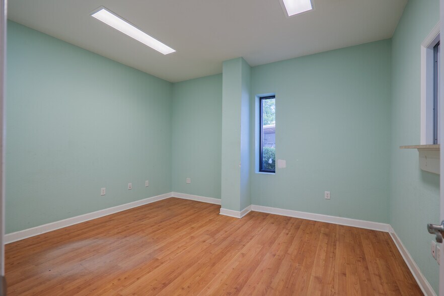 More Photos Of 450 W Highway 64, Lakeland Warehouse For Lease