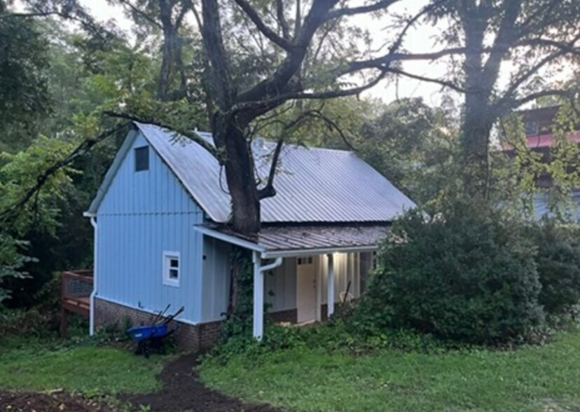 More Photos Of 1 Old Mill Ln, Weaverville Restaurant For Sale