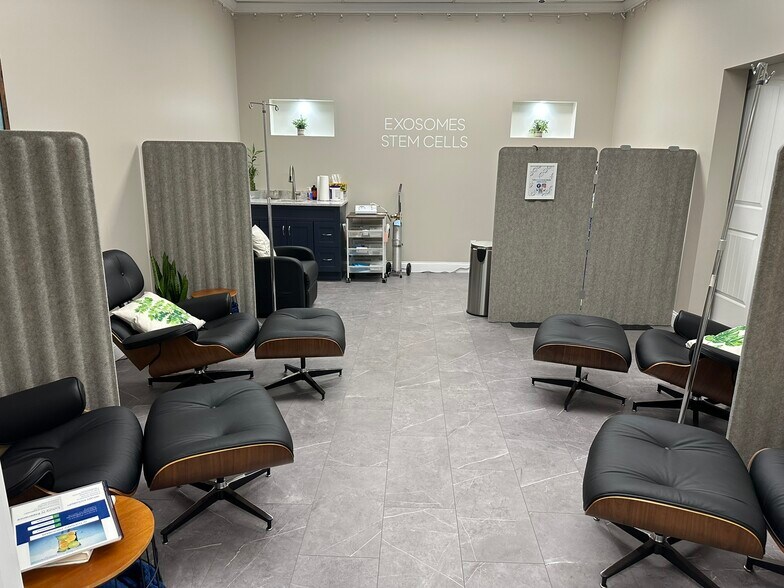 More Photos Of 198 Maine Mall Rd, South Portland General Retail For Sale