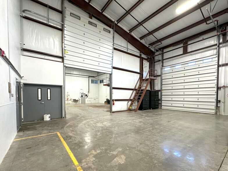 More Photos Of 18668 B50 Rd, Delta Distribution For Lease