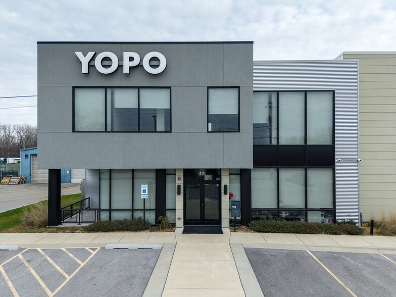 More Photos Of 15131 Kedzie Ave, Markham Warehouse For Sale