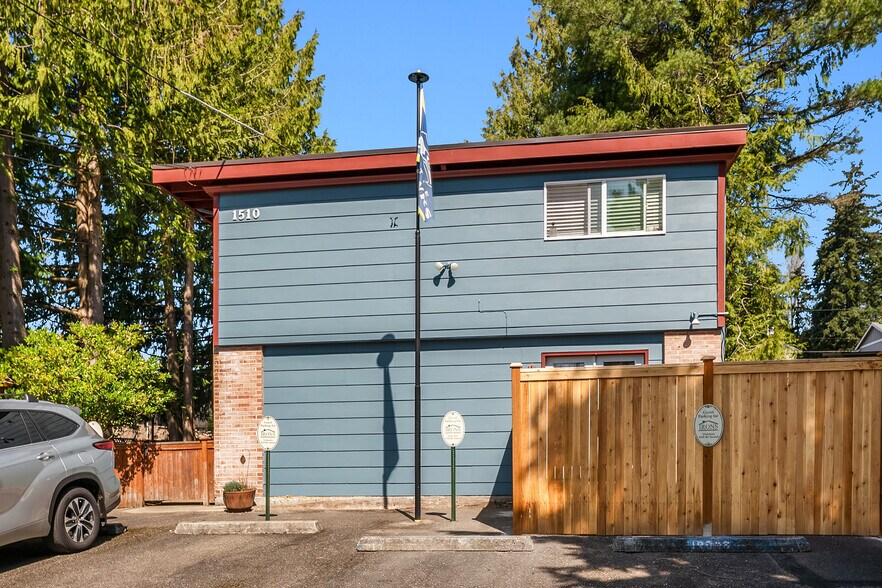Primary Photo Of 1510 NE 170th St, Shoreline Apartments For Sale