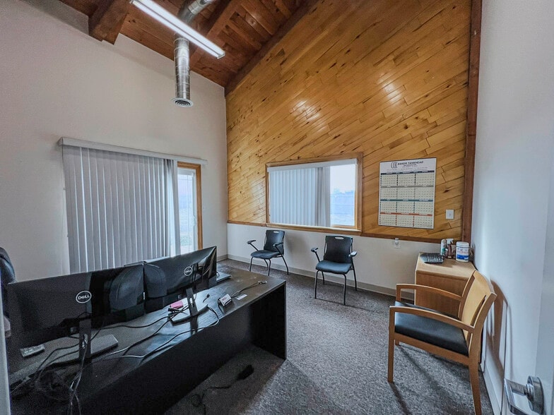 More Photos Of 12565 County Road 2, Brighton Flex For Lease