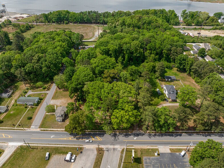 More Photos Of 2870 King William Ave, West Point Flex For Sale