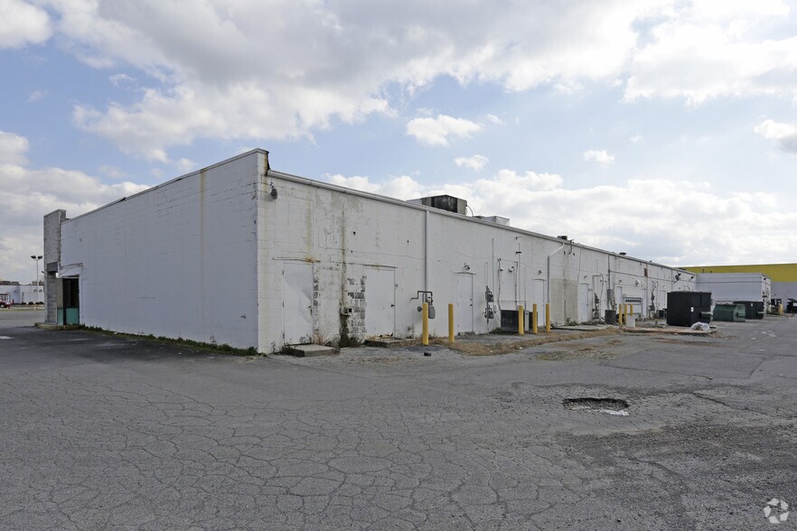 More Photos Of 127-217 Forks of the River Pky, Sevierville Unknown For Lease