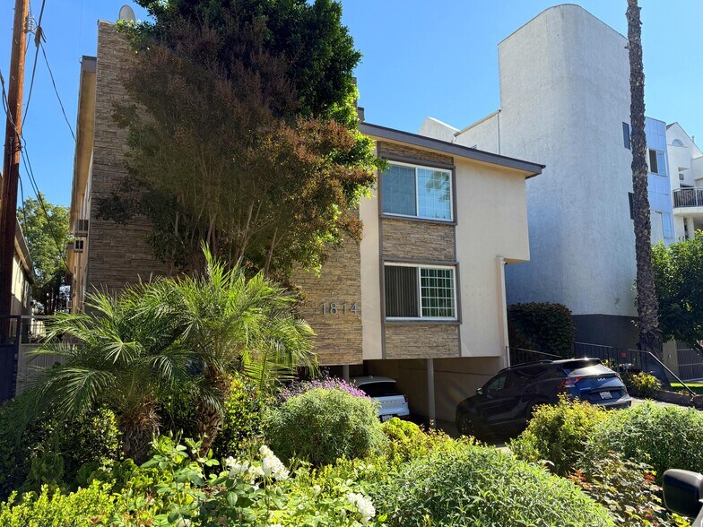 More Photos Of 1814 Grismer Ave, Burbank Apartments For Sale