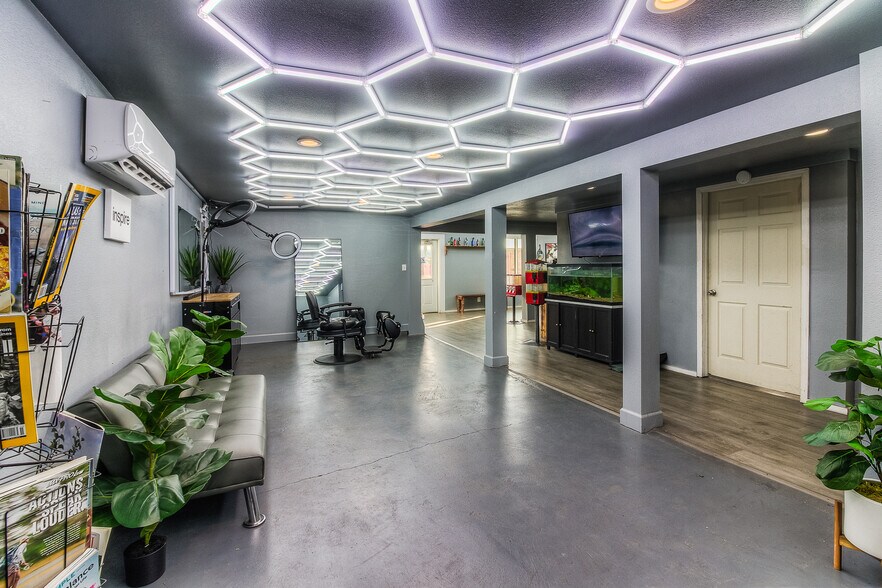 More Photos Of 4813 Tieton Dr, Yakima Storefront Retail Office For Sale