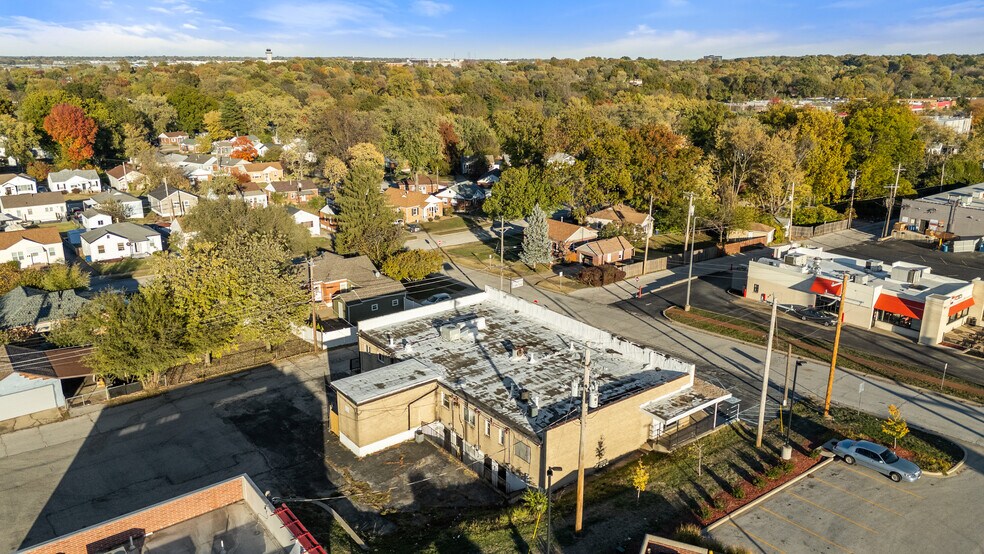 More Photos Of 3909 Saint Timothy Ln, Saint Ann General Retail For Lease