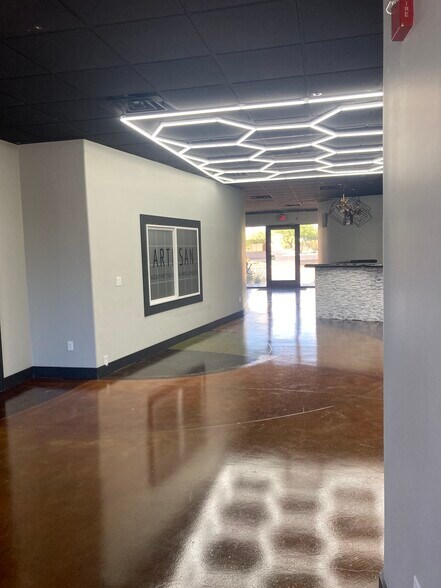 More Photos Of 16853 E Palisades Blvd, Fountain Hills Office For Lease