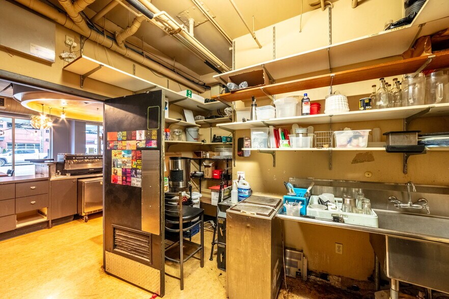 More Photos Of 2929 1st Ave, Seattle Multifamily For Sale