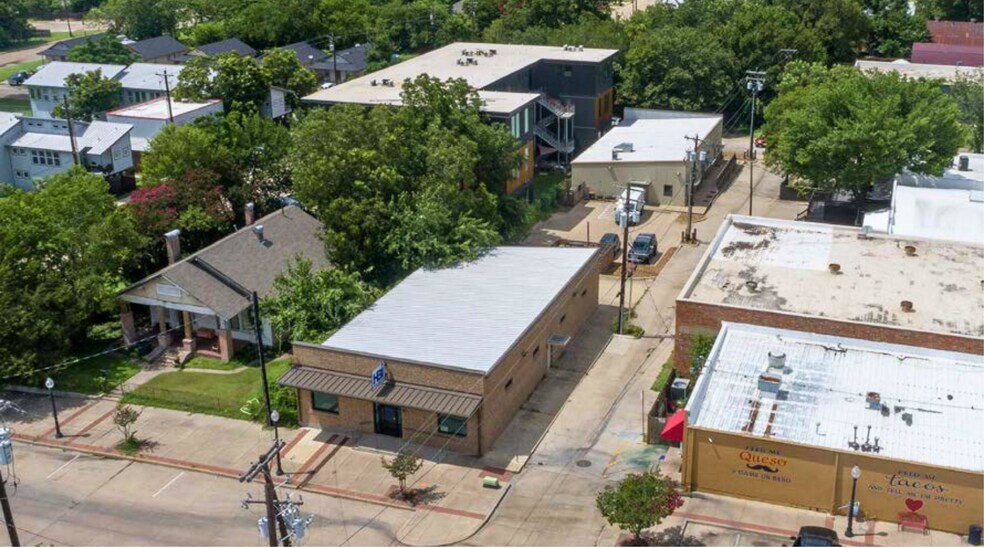 More Photos Of 210 W 24th St, Bryan Office For Lease