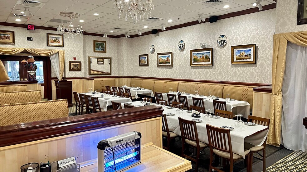 More Photos Of 200-301 Swamp Fox Rd, Alexandria Movie Theatre For Sale