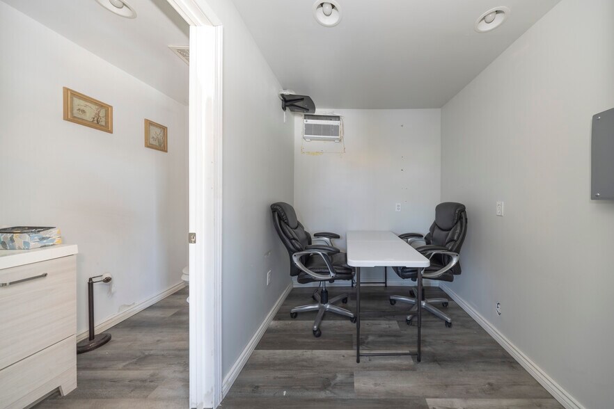 More Photos Of 10333 Gratiot Ave, Detroit Land For Sale