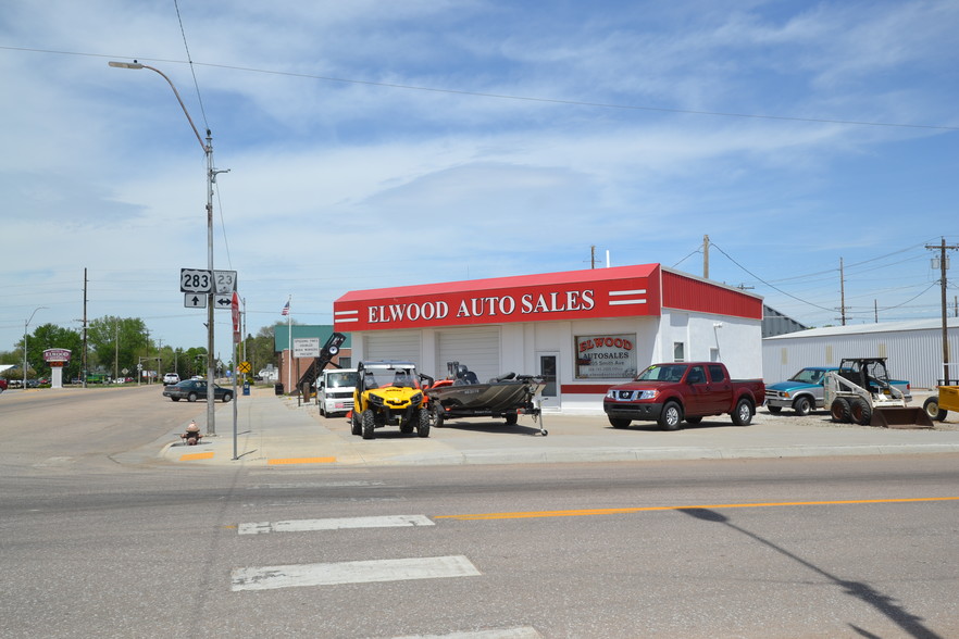 More Photos Of 205 Smith Ave, Elwood Auto Dealership For Sale