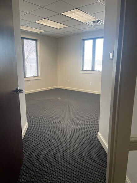 More Photos Of 1710 E Arlington Blvd, Greenville Office For Sale
