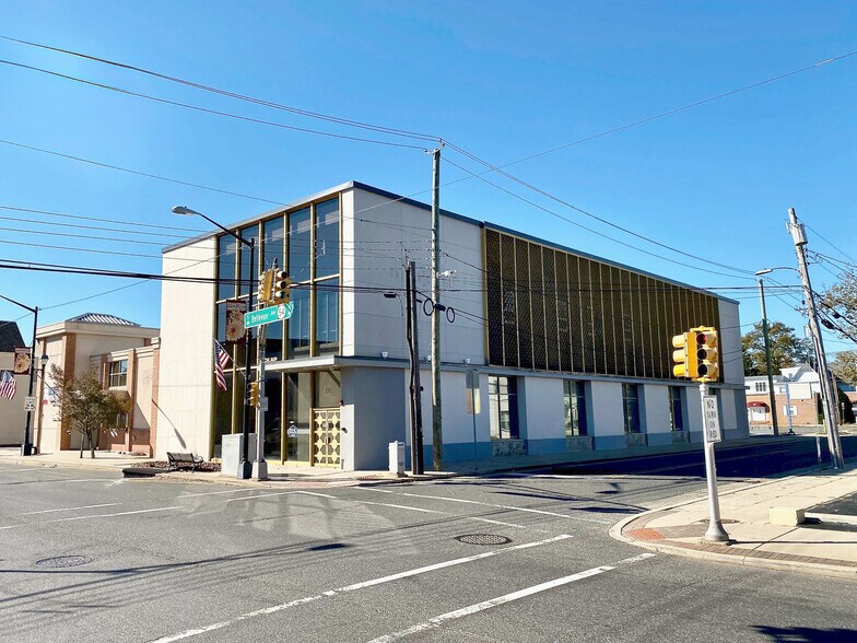 Primary Photo Of 251 Bellevue Ave, Hammonton Office For Lease