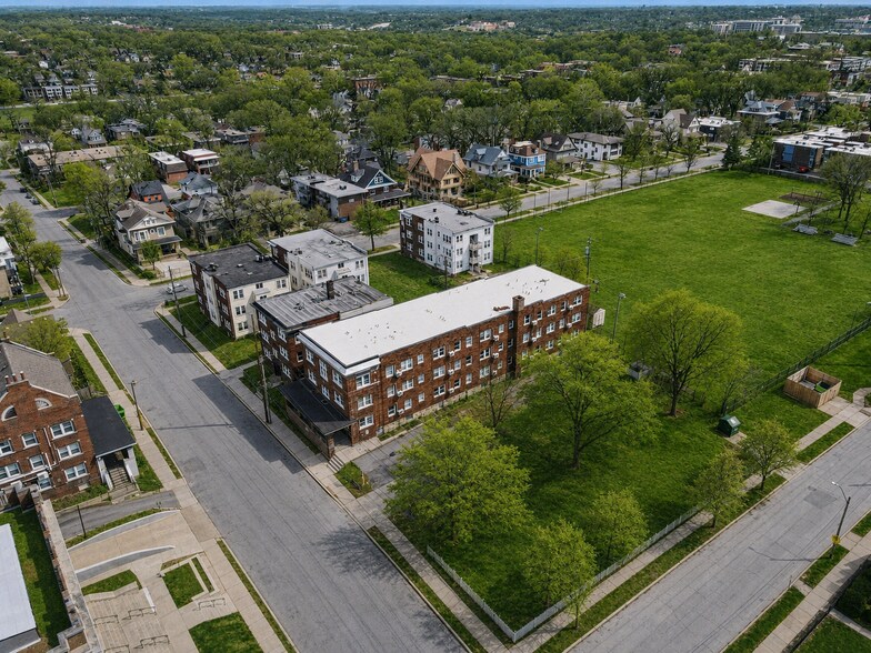 More Photos Of 109 E 40th St, Kansas City Apartments For Sale