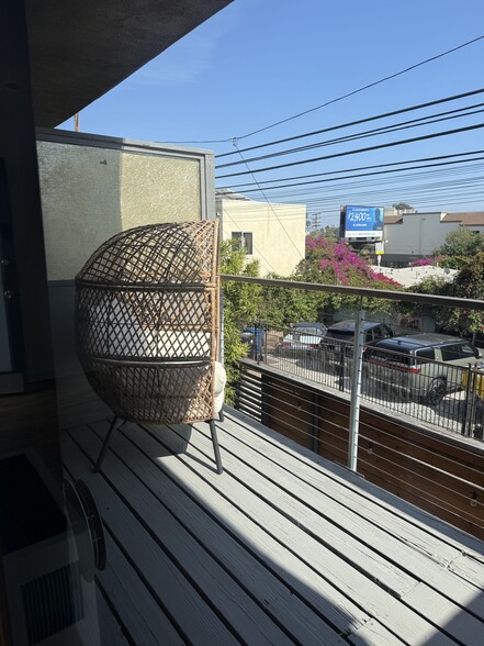 More Photos Of 250 3rd Ave, Venice Apartments For Sale