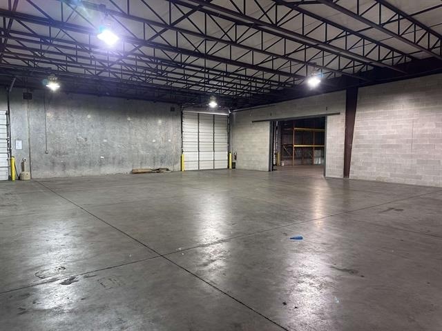 More Photos Of 801 Union Pacific Blvd, Laredo Warehouse For Lease