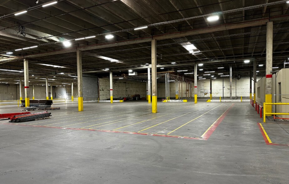 More Photos Of 3001 N Blackstock Rd, Spartanburg Warehouse For Lease