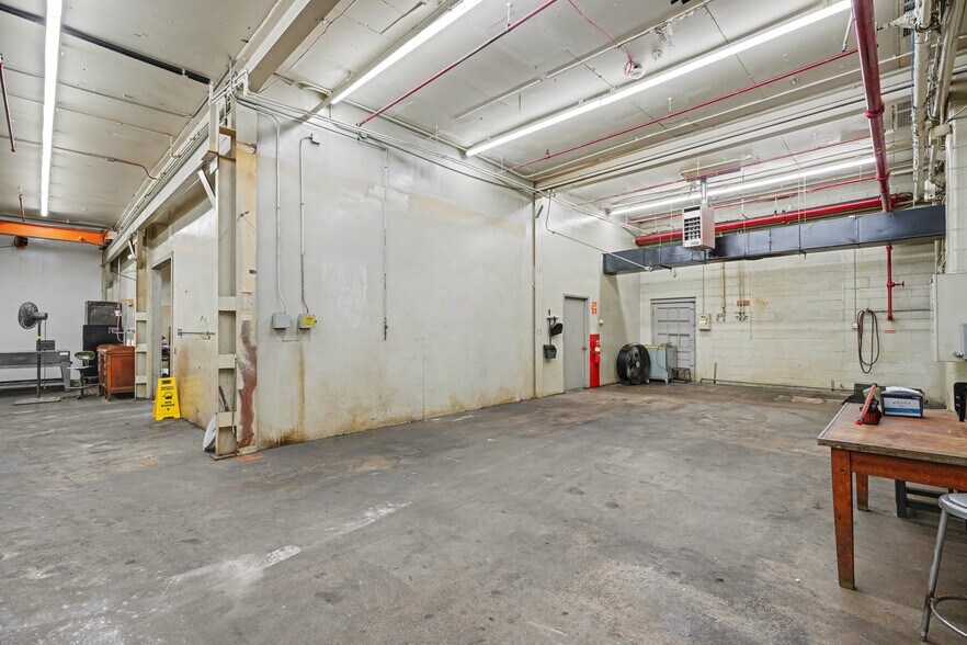 More Photos Of 49 S 2nd St, New Vienna Manufacturing For Lease