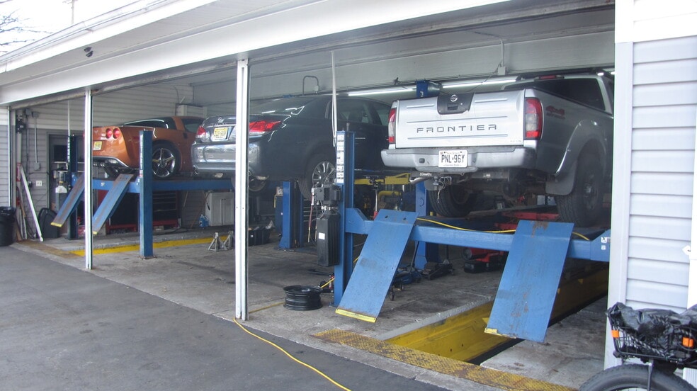 More Photos Of 93 Union Ave, Paterson Auto Repair For Sale