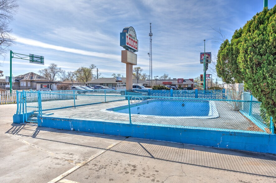 More Photos Of 390 W Williams Ave, Fallon Hotel For Sale