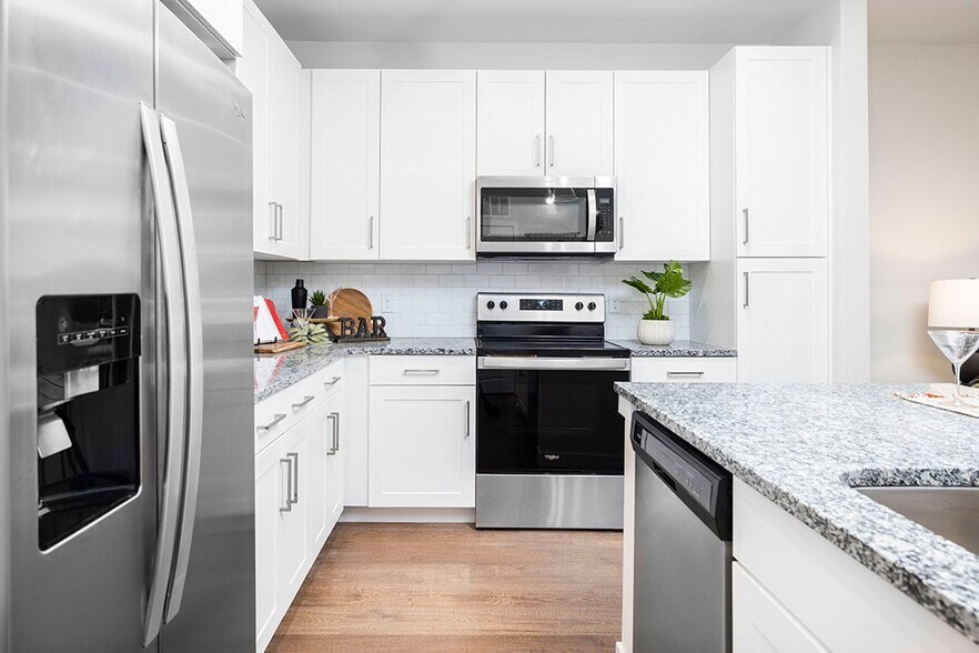 More Photos Of 1300 Hendricks Ave, Jacksonville Apartments For Lease