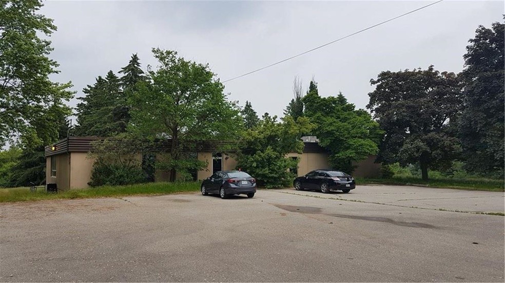 Primary Photo Of 380 Hardy Rd, Brantford Office Residential For Sale