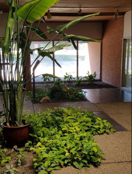 More Photos Of 3751 Pennridge Dr, Bridgeton Office For Sale