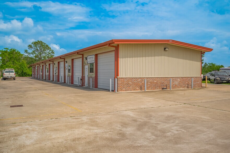 More Photos Of 11233 FM 1764 Rd, Santa Fe Warehouse For Sale
