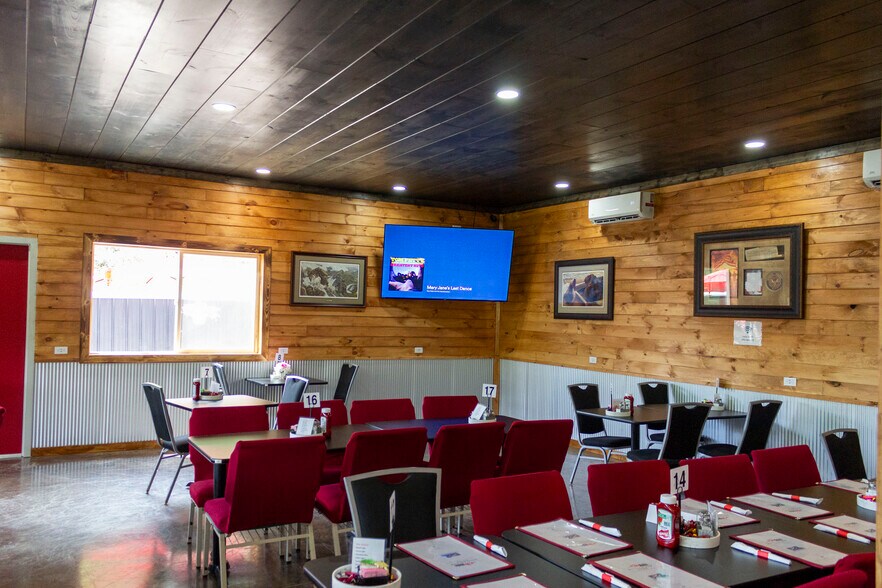 More Photos Of 9559 Co 5440 Rd rd, Ozone Restaurant For Sale