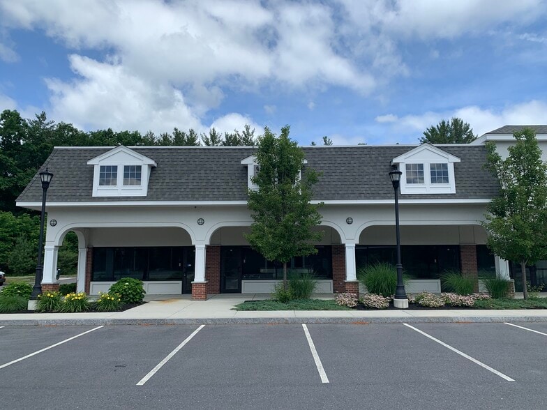 More Photos Of 345-355 Littleton Rd, Westford Storefront For Lease