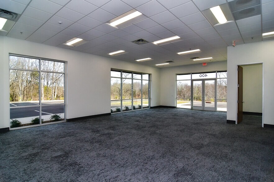 More Photos Of 1850 Continental Blvd, Charlotte Warehouse For Lease