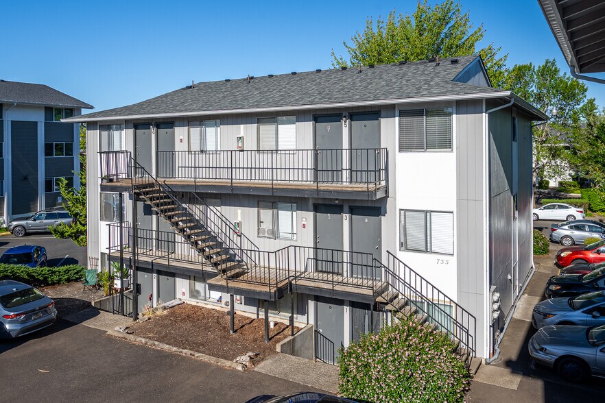 More Photos Of 760 NW 21st St, Corvallis Apartments For Sale
