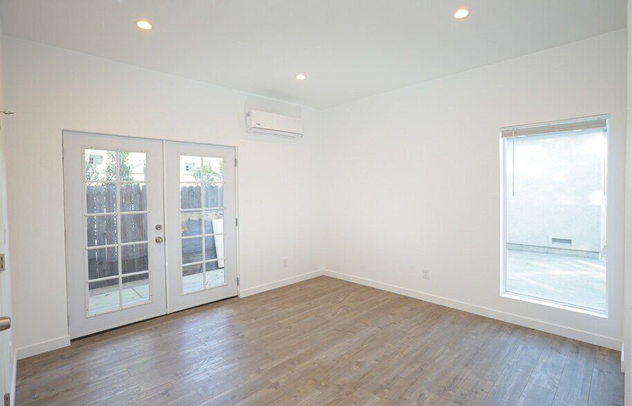 More Photos Of 456 N Batavia St, Orange Apartments For Sale