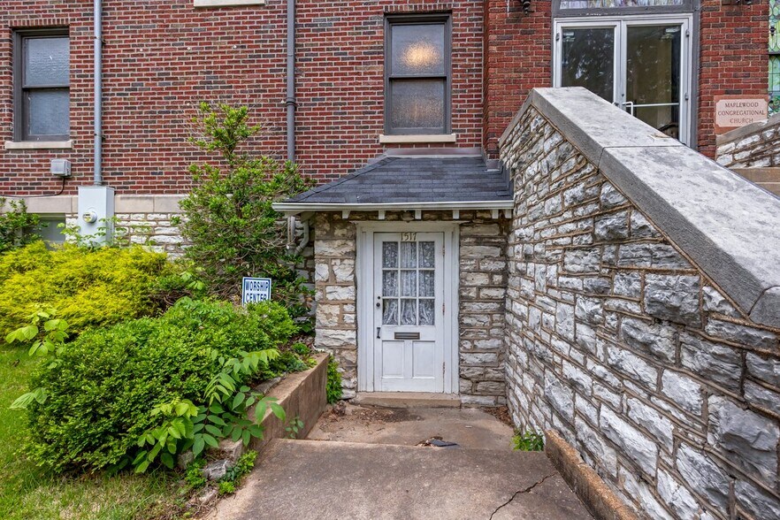 More Photos Of 1517 McCausland Ave, Saint Louis Specialty For Sale