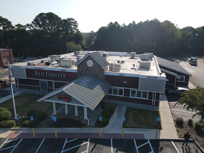 More Photos Of 6550 Tara Blvd, Jonesboro Restaurant For Lease