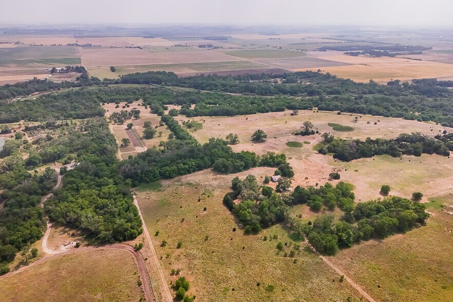 More Photos Of 9111 Long View Road, Burrton Land For Sale
