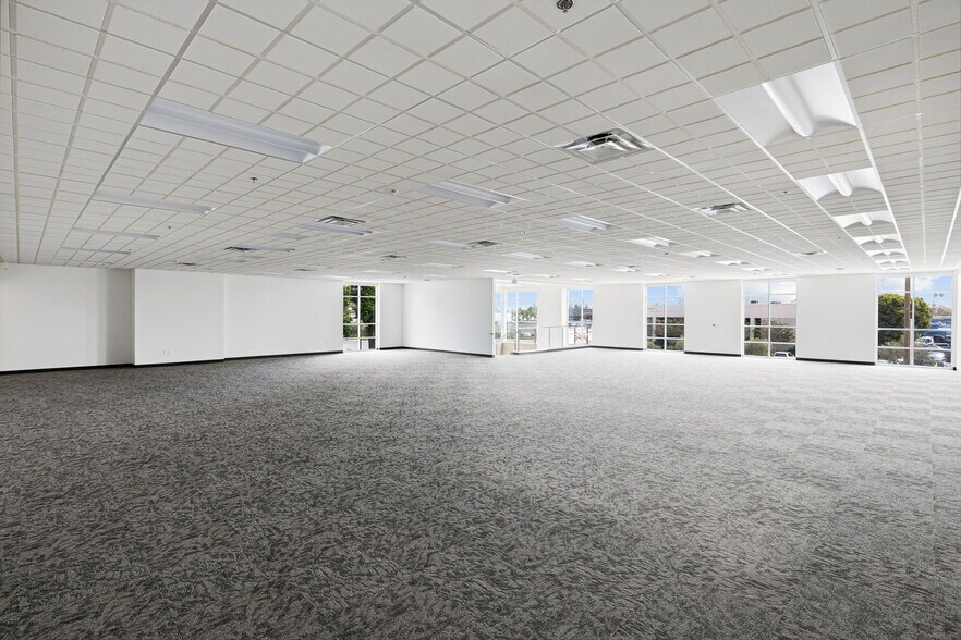 More Photos Of 11311 Western Ave, Garden Grove Manufacturing For Sale