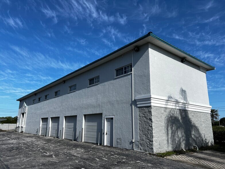 More Photos Of 1001 State Route 590, Oldsmar Warehouse For Lease