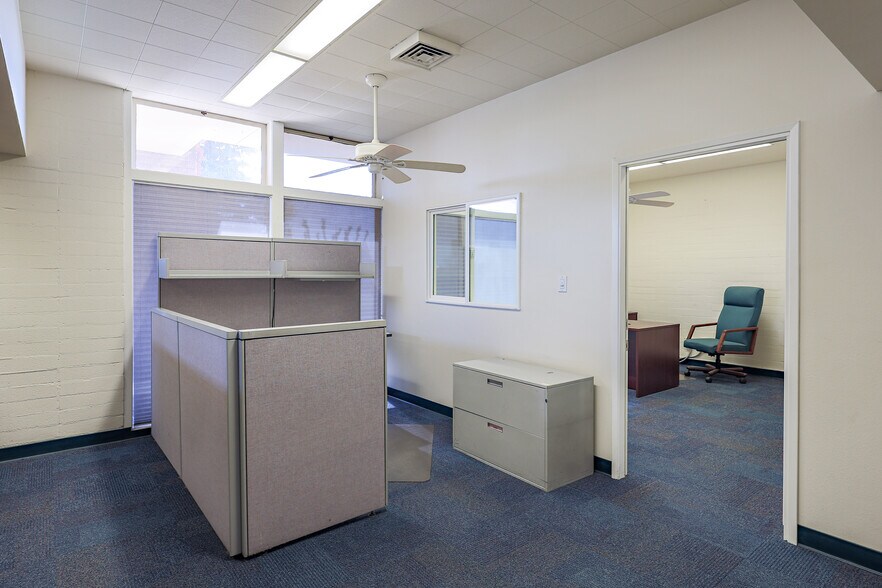 More Photos Of 971 E Broadway Ave, Atwater Office For Lease