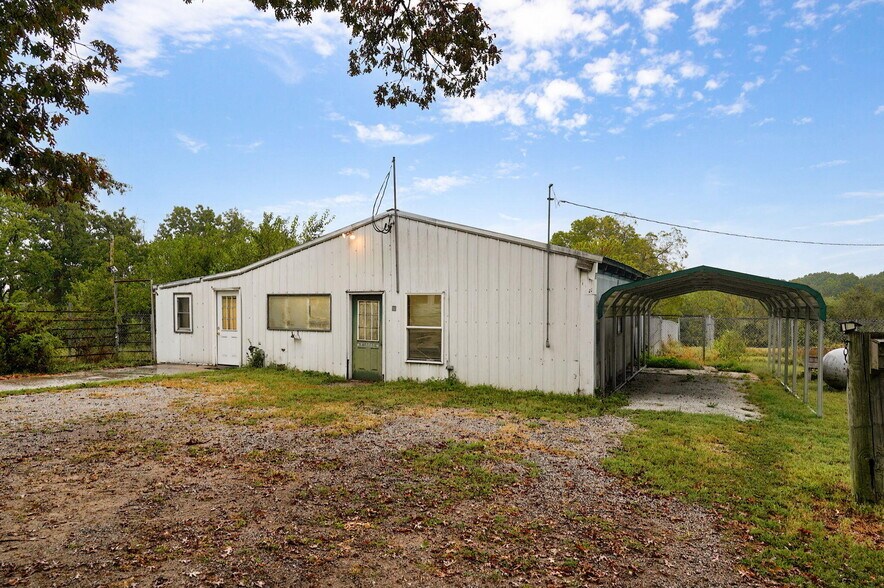 More Photos Of 1642 W Inman Rd, Nixa Office Residential For Sale